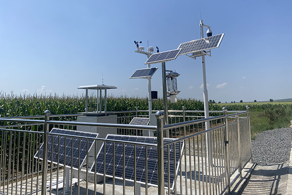 全自動(dòng)測報(bào)燈圖片2