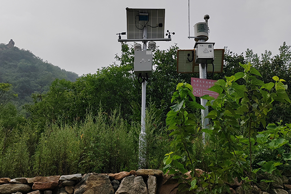 智慧農(nóng)業(yè)氣象監(jiān)測(cè)設(shè)備圖片1