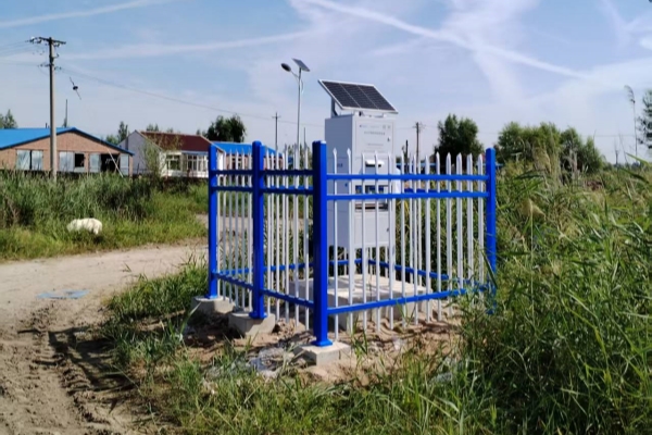 害蟲(chóng)遠(yuǎn)程實(shí)時(shí)監(jiān)測(cè)系統(tǒng)圖片1 害蟲(chóng)遠(yuǎn)程實(shí)時(shí)監(jiān)測(cè)系統(tǒng)圖片1