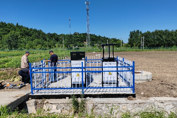 智慧蟲情監(jiān)測系統(tǒng)現(xiàn)場安裝圖片2 智慧蟲情監(jiān)測系統(tǒng)現(xiàn)場安裝圖片2